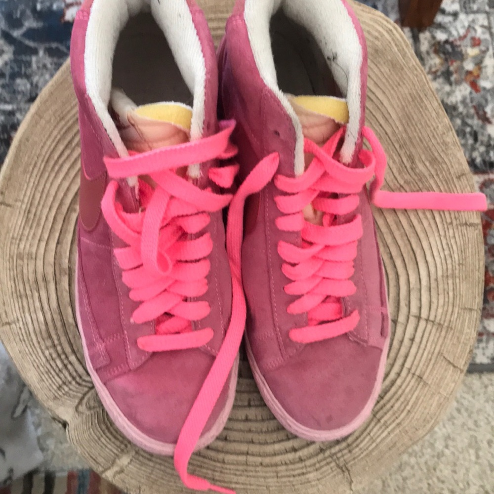 Pink nike blazer high top